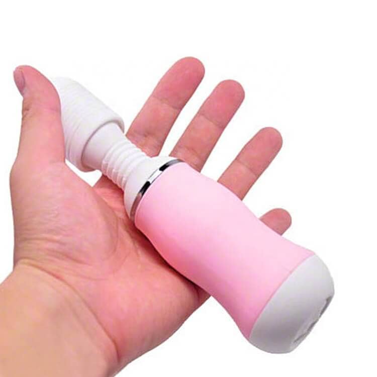 Chi tiết n&uacute;t điều khiển v&agrave; cổng sạc ch&agrave;y rung đam m&ecirc; DC21