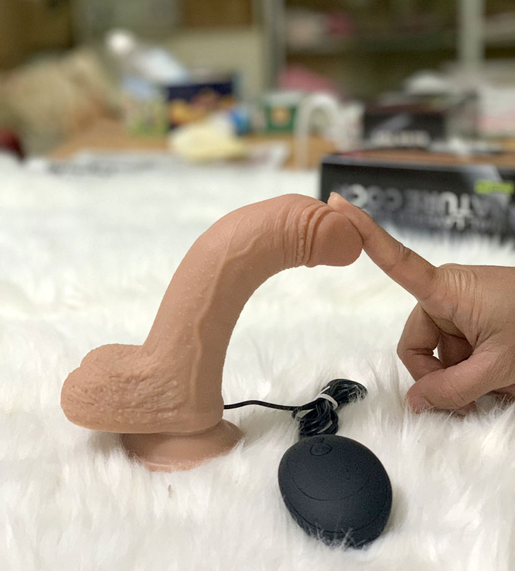 M&ocirc; tả chi tiết t&iacute;nh năng v&agrave; hộp đựng Lovetoy Jame DV58F ch&iacute;nh h&atilde;ng