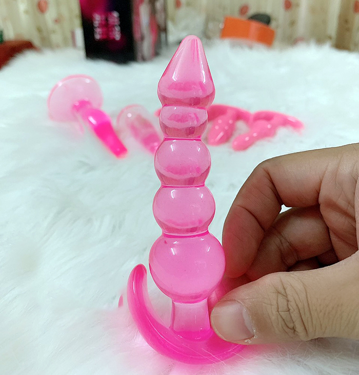 H&igrave;nh ảnh so s&aacute;nh c&aacute;c k&iacute;ch thước trong bộ hậu m&ocirc;n HM09