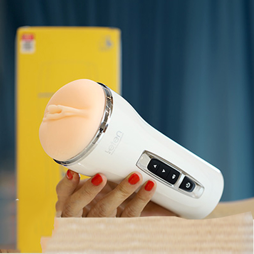 Cận cảnh chất liệu silicone mềm mại của cốc massage nam Leten AD33E